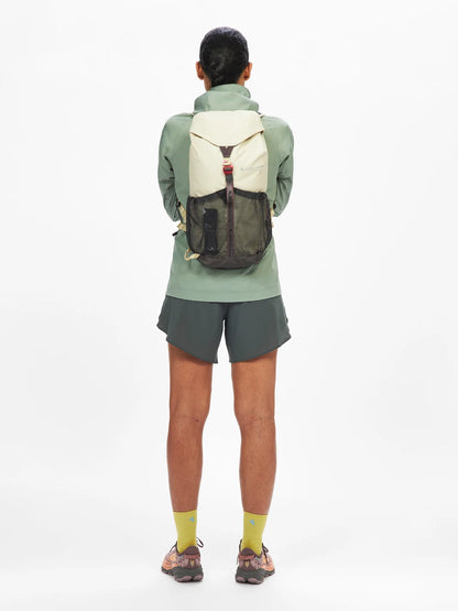Klattermusen クレッタルムーセン / Fjörm 18L フィヨルム18L