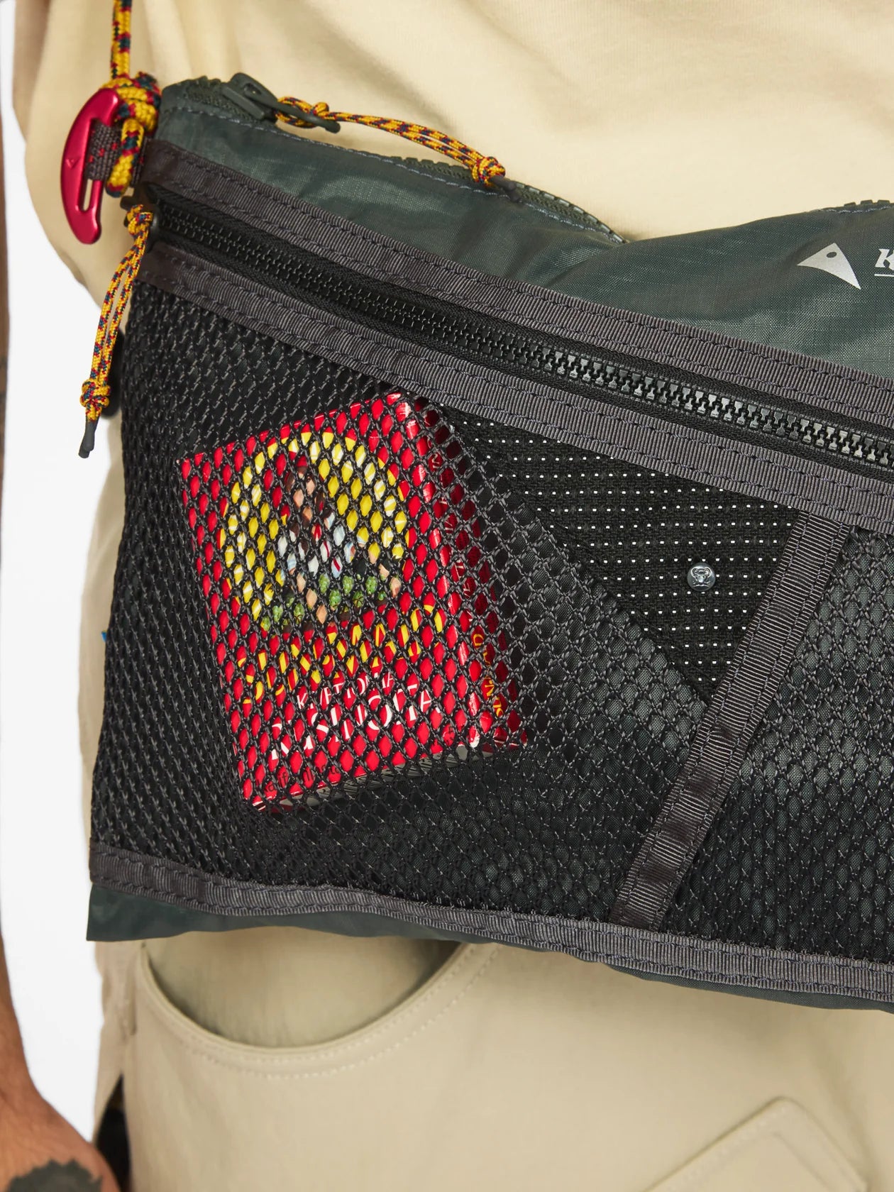Klattermusen クレッタルムーセン / Algir Accessory Bag Medium アルギア アクセサリーバックミディアム Raven