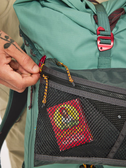 Klattermusen クレッタルムーセン / Algir Accessory Bag Medium アルギア アクセサリーバックミディアム Raven