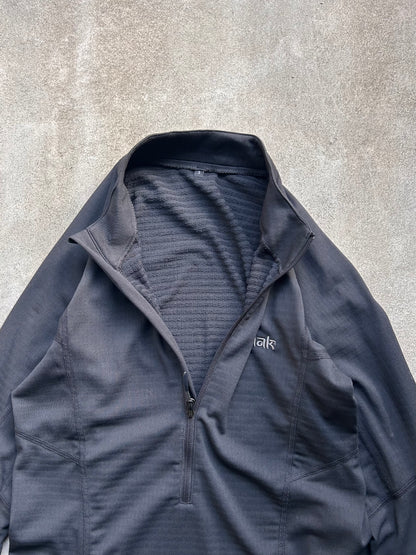 Tilak+POUTNIK ティラック ポートニック / MERA メラ BLACK