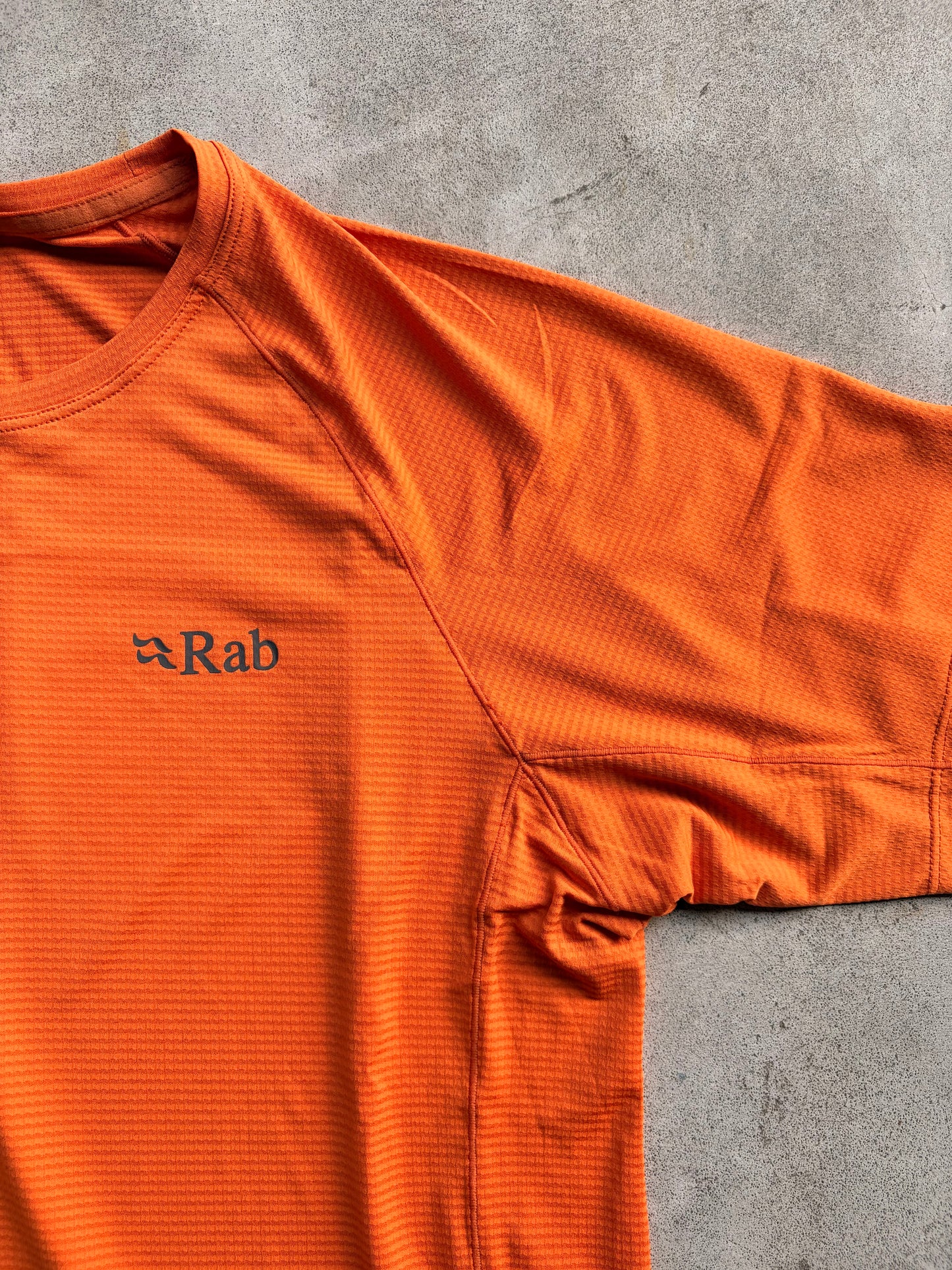 Rab ラブ / Sonic Tee ソニック ティー Dark Melba ダークメルバ