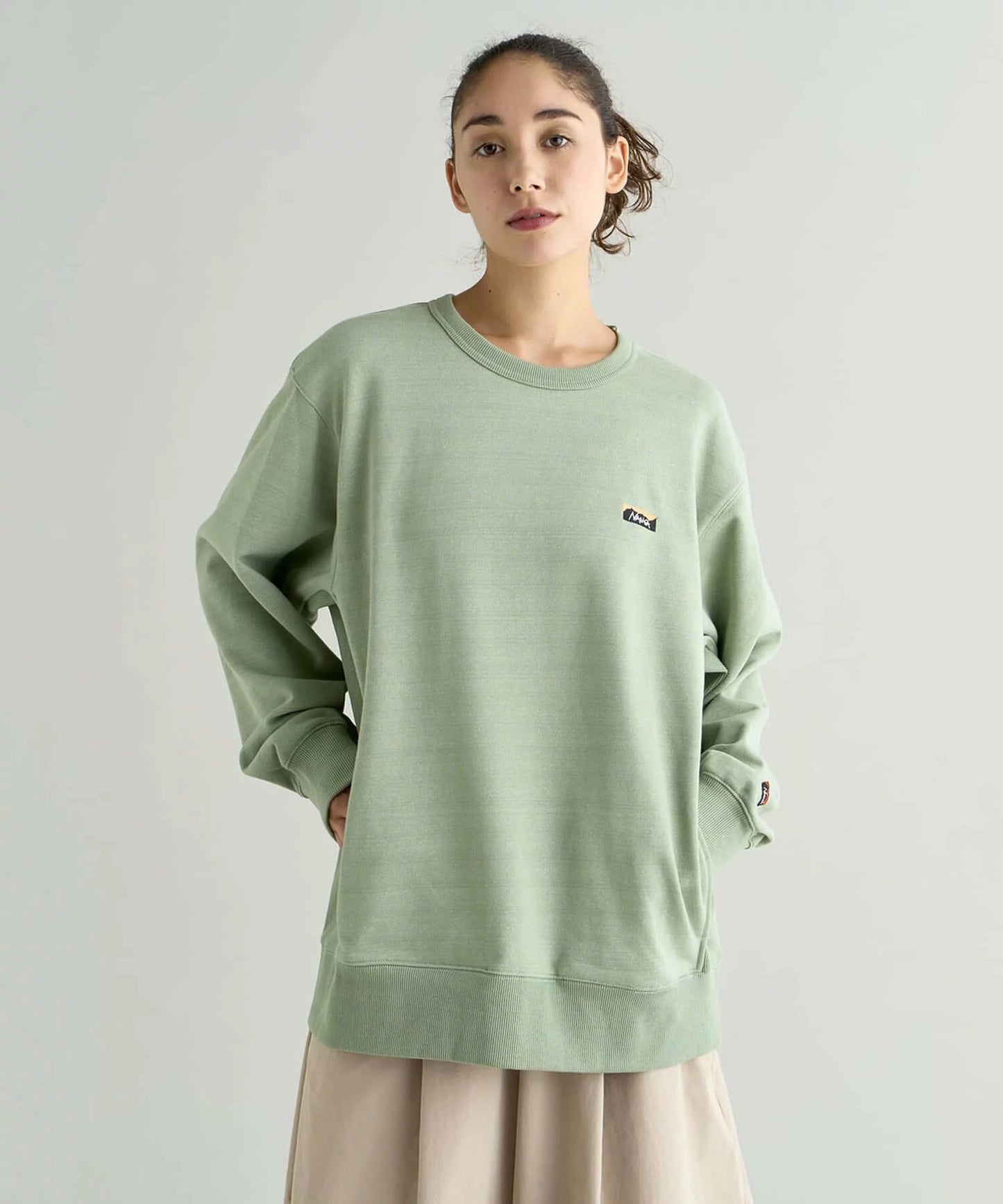 NANGA ナンガ / ECO HYBRID MINI BOX LOGO EMBROIDERY SWEATSHIRT(UNISEX) エコハイブリッド ミニボックスロゴ エンブロイダリー スウェットシャツ(ユニセックス)