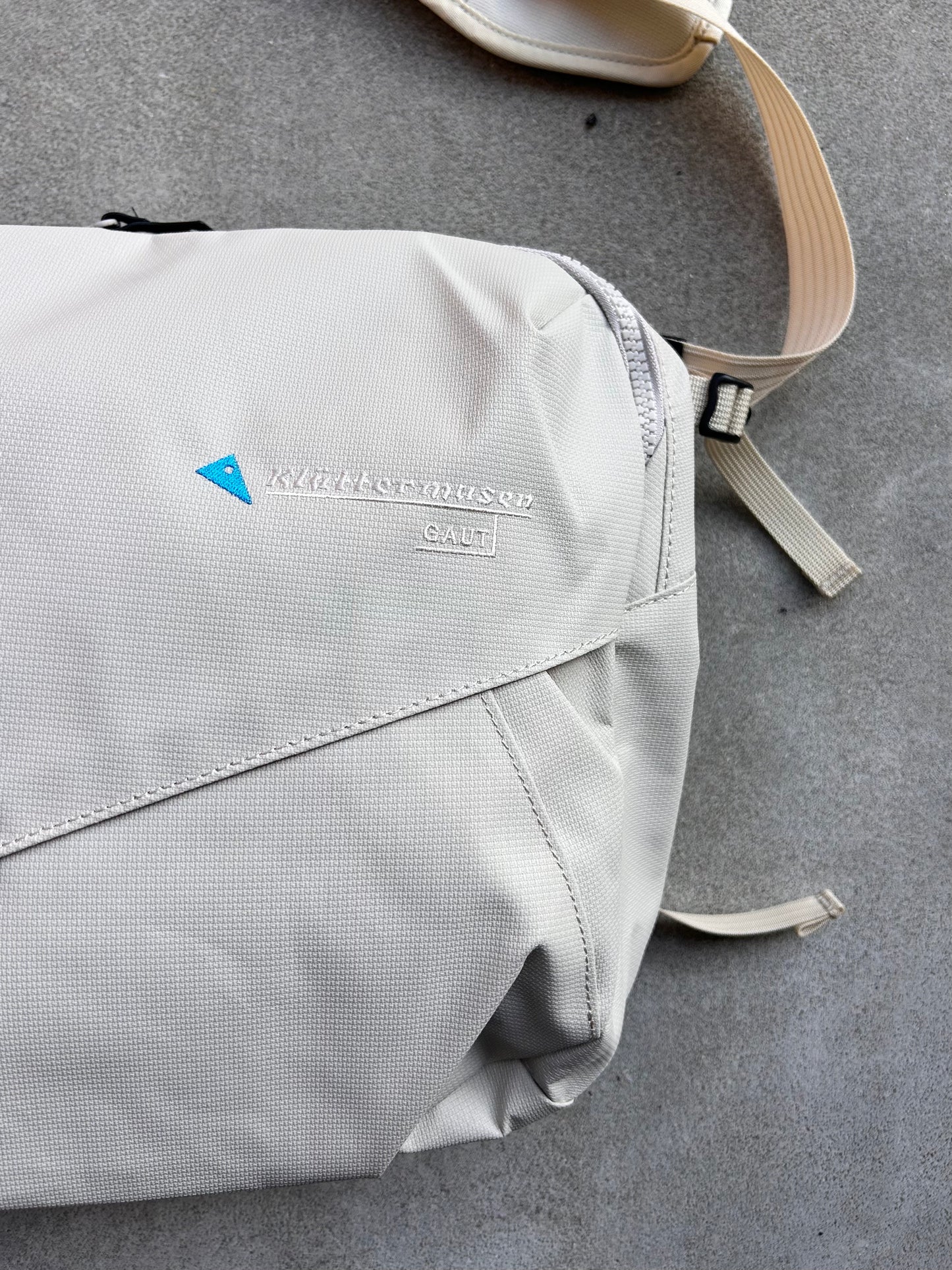Klattermusen クレッタルムーセン / Gaut Messenger Bag ガウト メッセンジャー バッグ