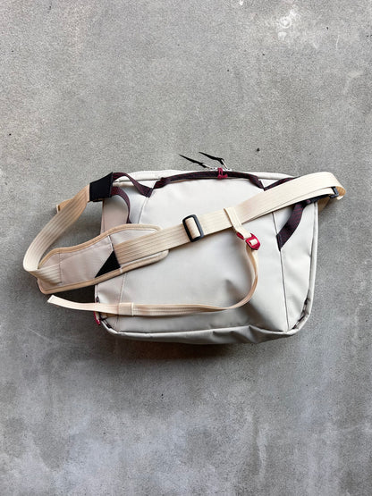 Klattermusen クレッタルムーセン / Gaut Messenger Bag ガウト メッセンジャー バッグ