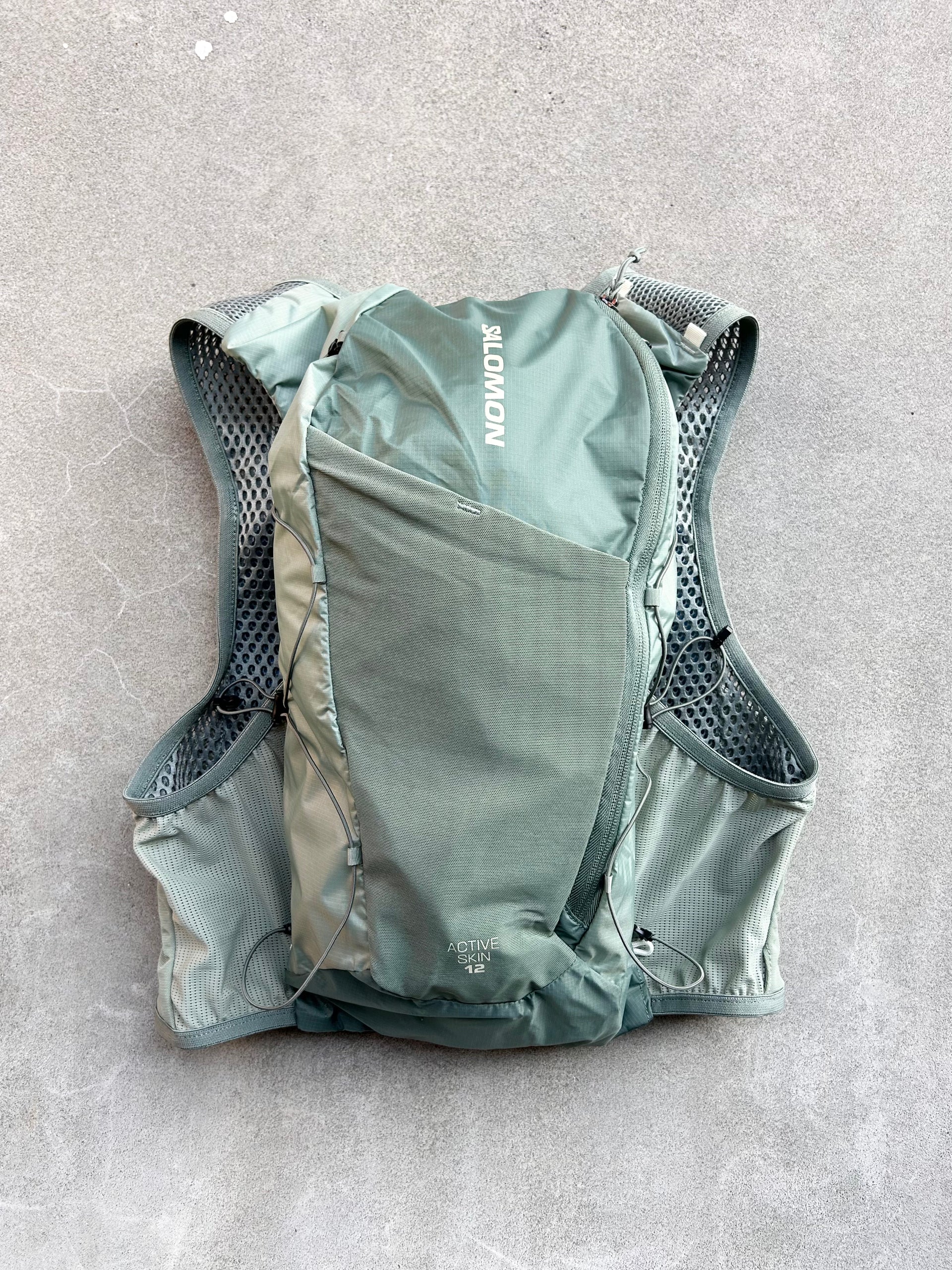 [新品 送料込] Mサイズ サロモン ACTIVE SKIN 12 フラスクなし 新品 送料込] Mサイズ SALOMON ACTIVE SKIN 12 NO FLASKS