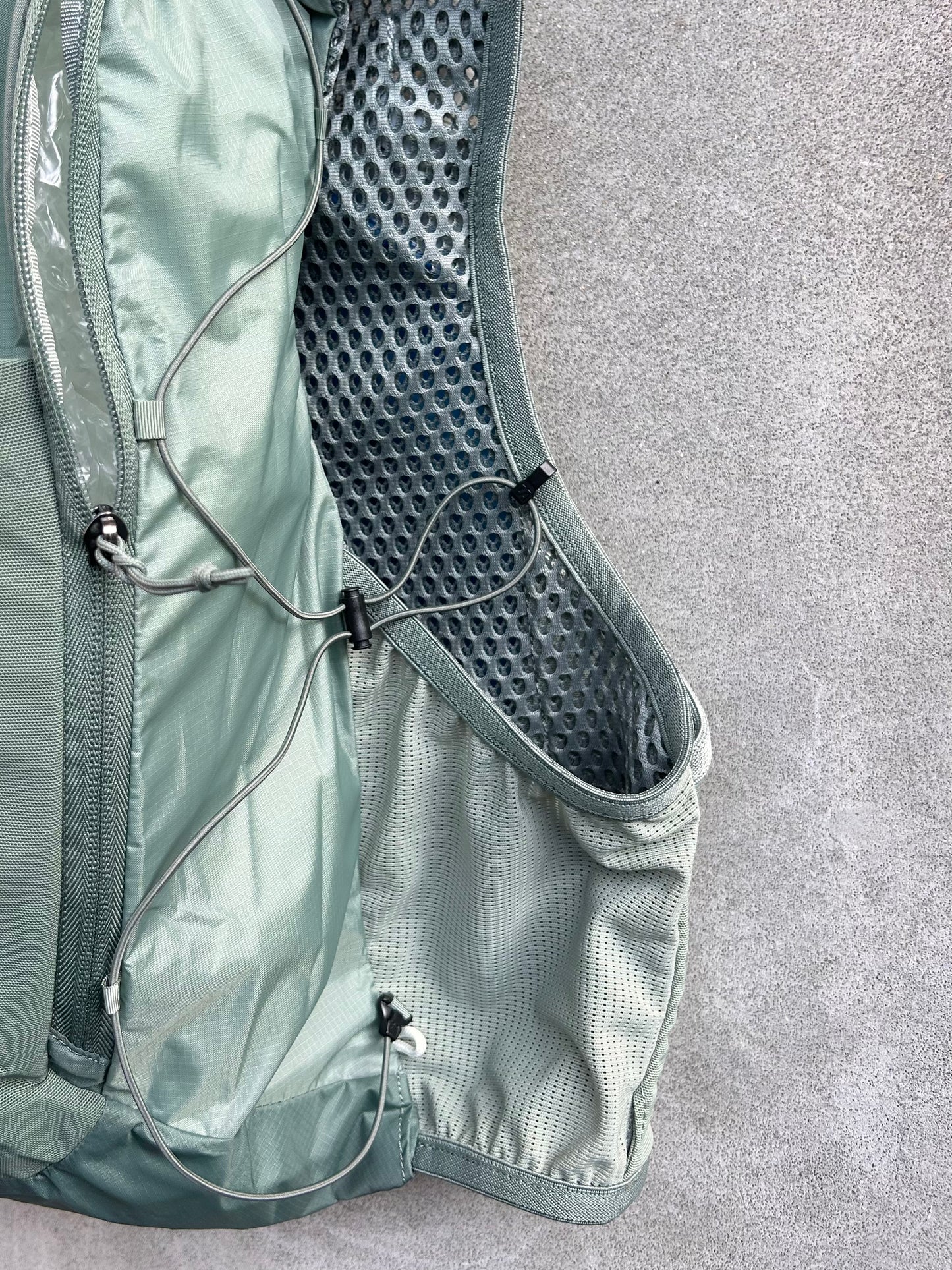SALOMON サロモン / SALOMON ACTIVE SKIN 12 with flaskサロモン アクティブ スキン 12 ウィズ フラスク